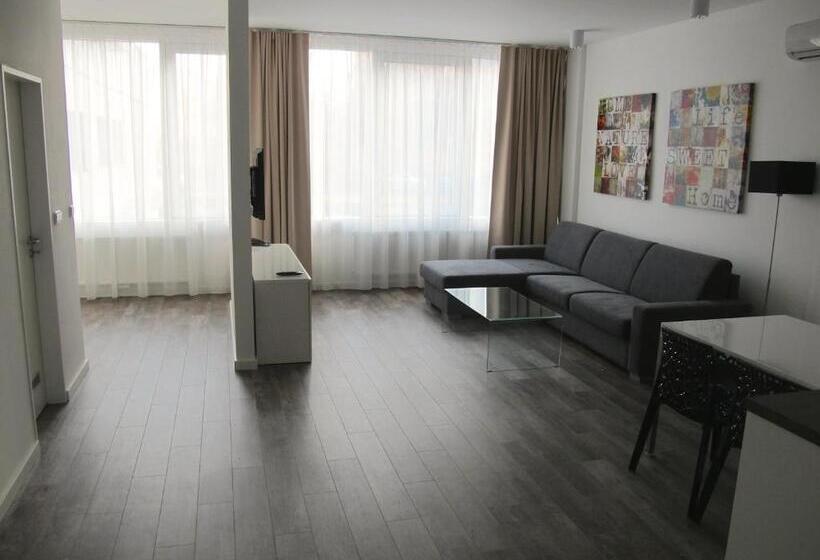 １ベッドルームアパートメント, Kapitol