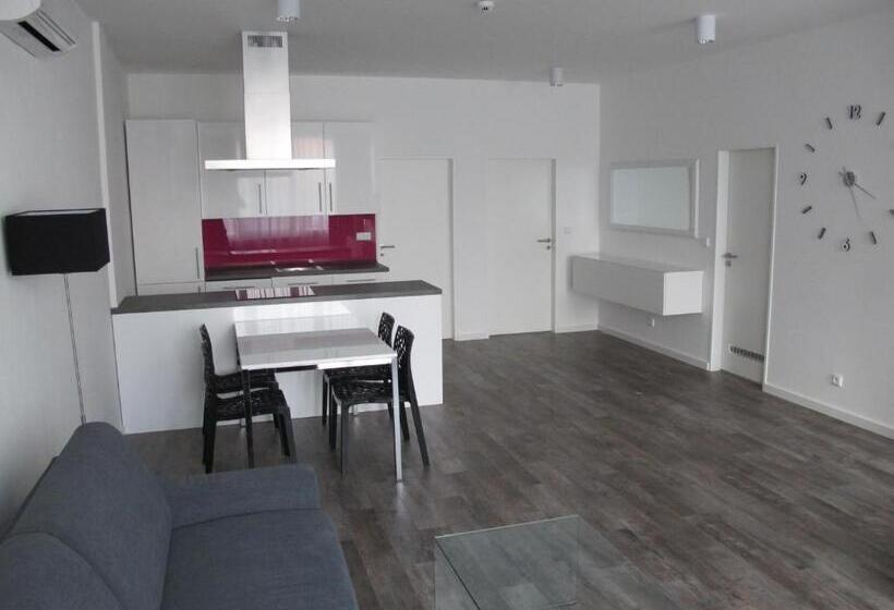 １ベッドルームアパートメント, Kapitol