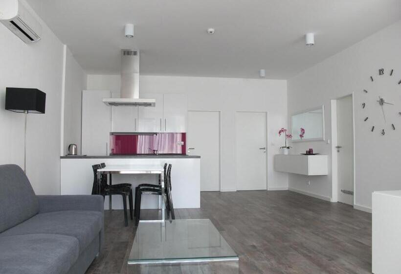 １ベッドルームアパートメント, Kapitol