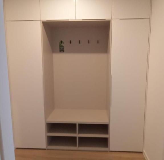 １ベッドルームアパートメント, Kapitol