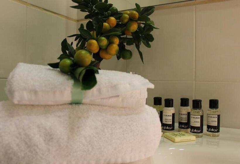 חדר משפחתי, La Trigola