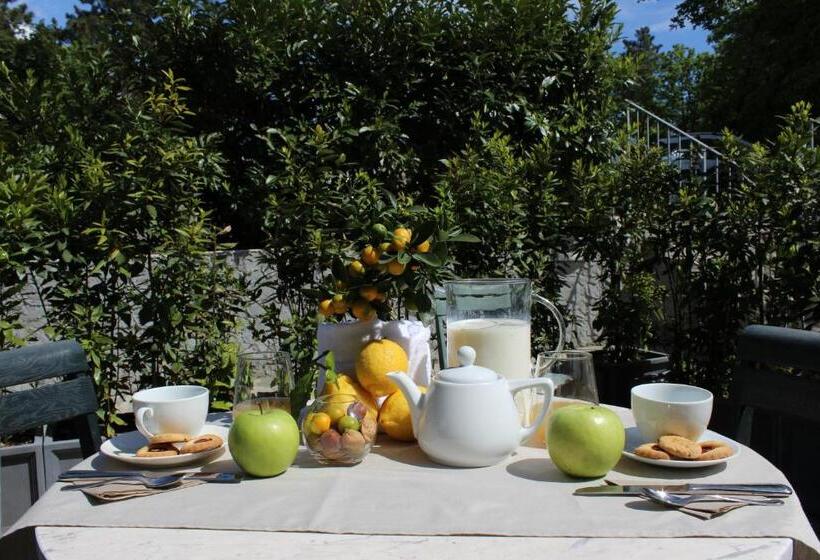 חדר אקונומי, La Trigola