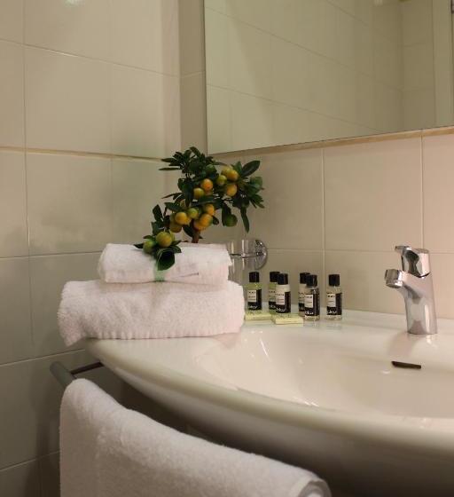 חדר אקונומי, La Trigola