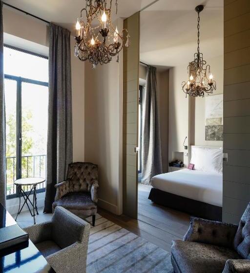 Полулюкс, Les Lodges Sainte Victoire Hotel & Spa