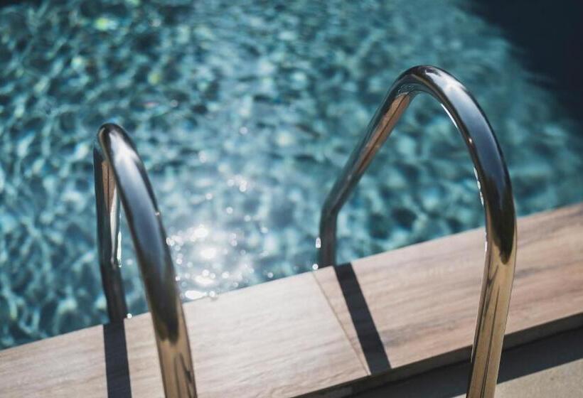 فيلا 3 غرف نوم مزودة بحمام سباحة, Les Lodges Sainte Victoire Hotel & Spa