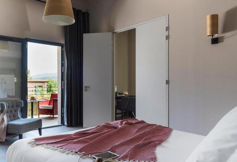 فيلا 3 غرف نوم مزودة بحمام سباحة, Les Lodges Sainte Victoire Hotel & Spa