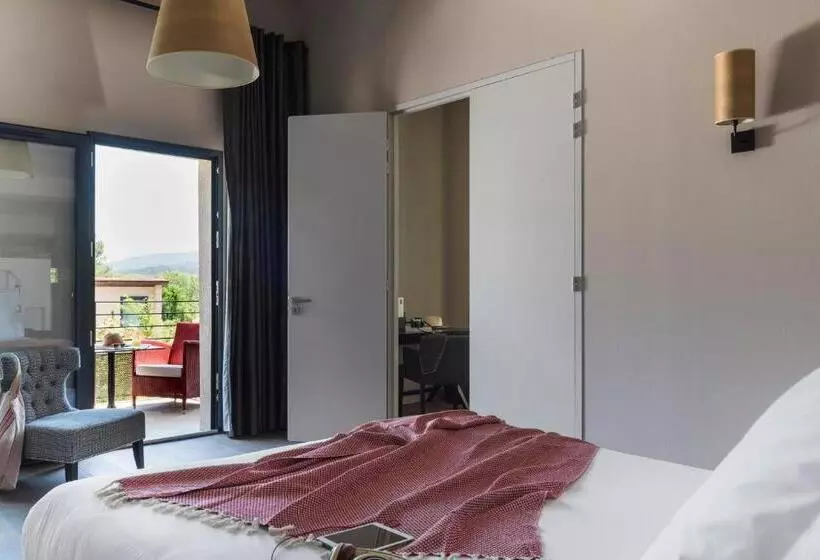 プール付３ベッドルーム　ビラ, Les Lodges Sainte Victoire Hotel & Spa