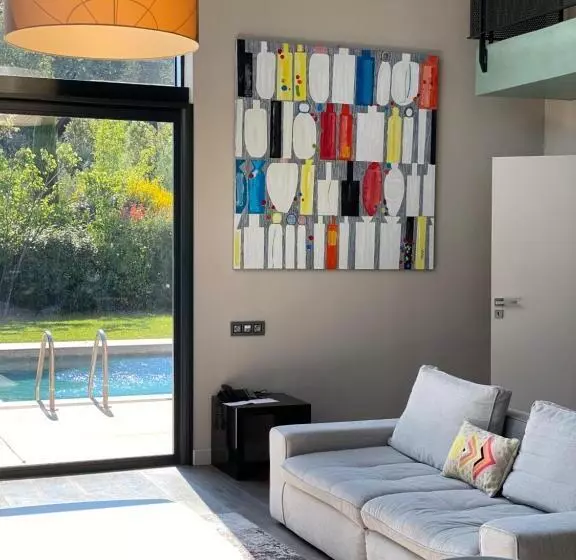 プール付３ベッドルーム　ビラ, Les Lodges Sainte Victoire Hotel & Spa
