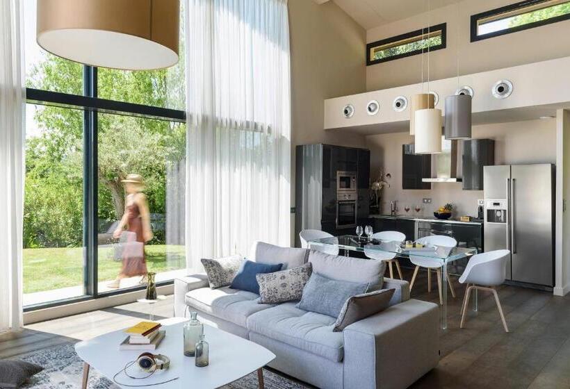 فيلا 3 غرف نوم مزودة بحمام سباحة, Les Lodges Sainte Victoire Hotel & Spa