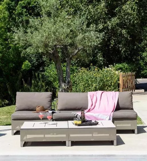 プール付３ベッドルーム　ビラ, Les Lodges Sainte Victoire Hotel & Spa