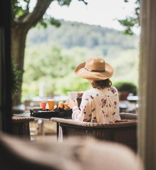 غرفة تنفيذية, Les Lodges Sainte Victoire Hotel & Spa