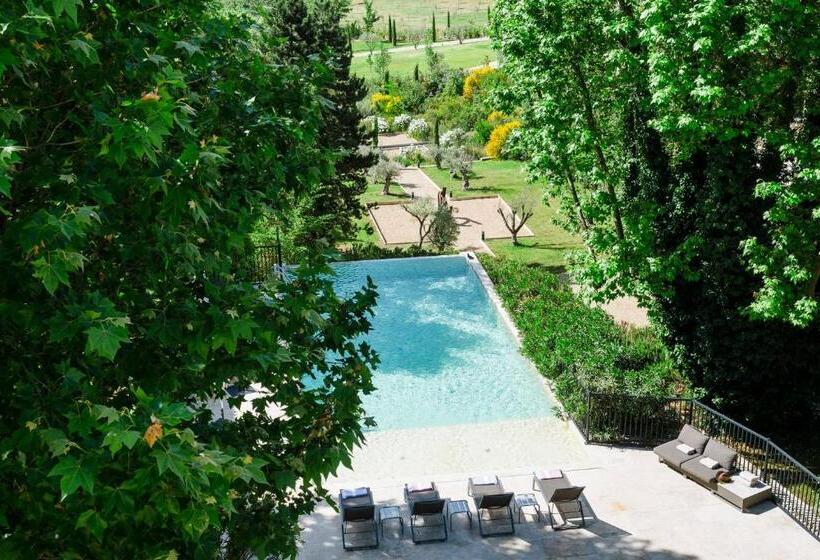 جناح, Les Lodges Sainte Victoire Hotel & Spa