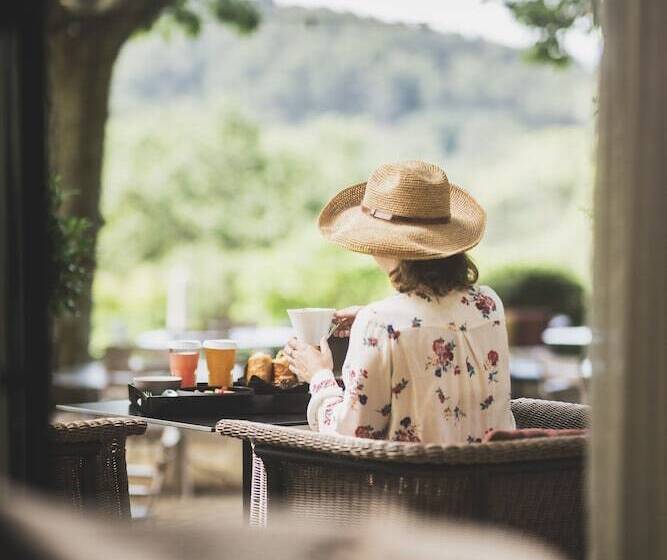 غرفة تنفيذية, Les Lodges Sainte Victoire Hotel & Spa