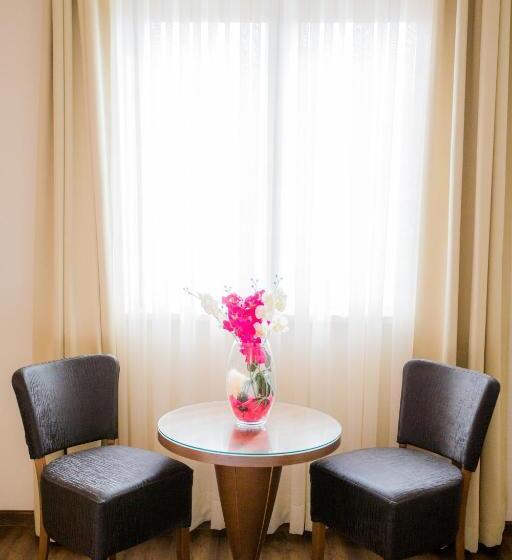 اتاق استاندارد, Luna