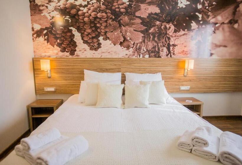 اتاق استاندارد, Luna