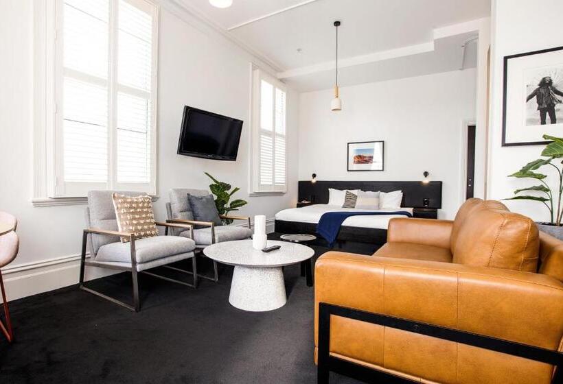 جناح سرير كينج, Middle Park