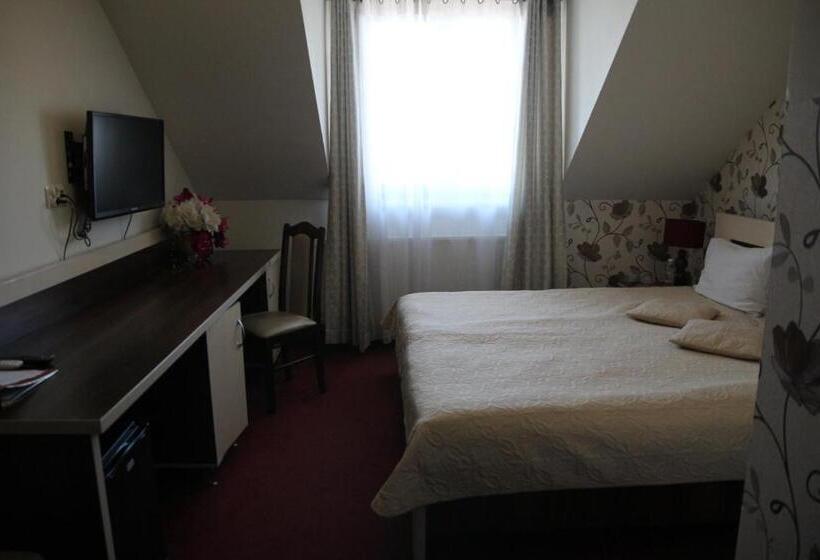 غرفة ديلوكس عائلية, Prymus