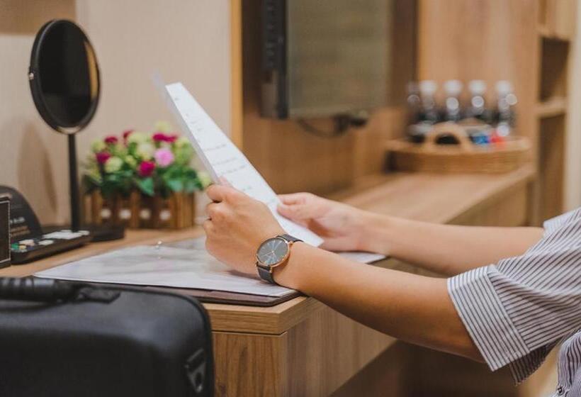 اتاق لوکس چهار تخته, Royal Rose Hotel Taipei Station