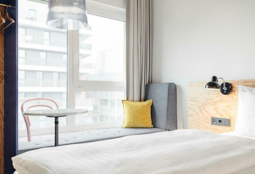 اتاق استاندارد, Schani Wien