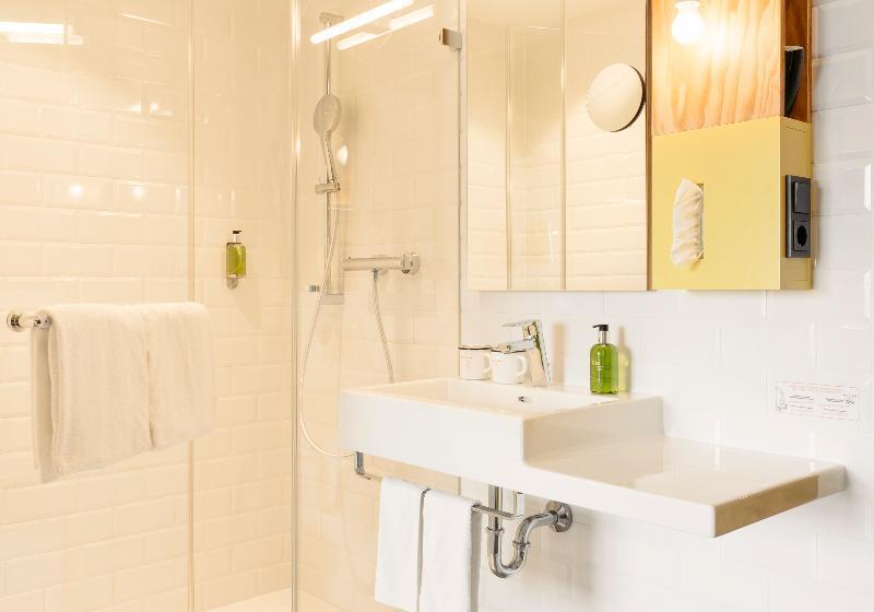 اتاق استاندارد, Schani Wien