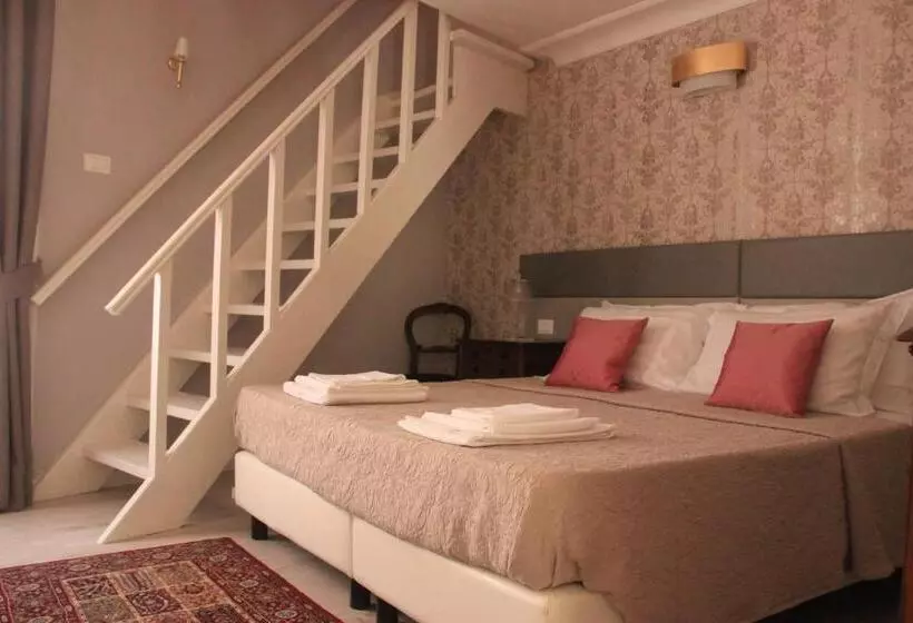 سوئیت 2 خوابه, Navona Residenza De Charme