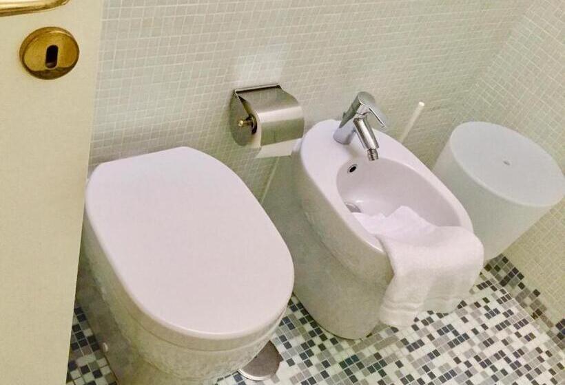 اتاق استاندارد یک نفره, Navona Residenza De Charme