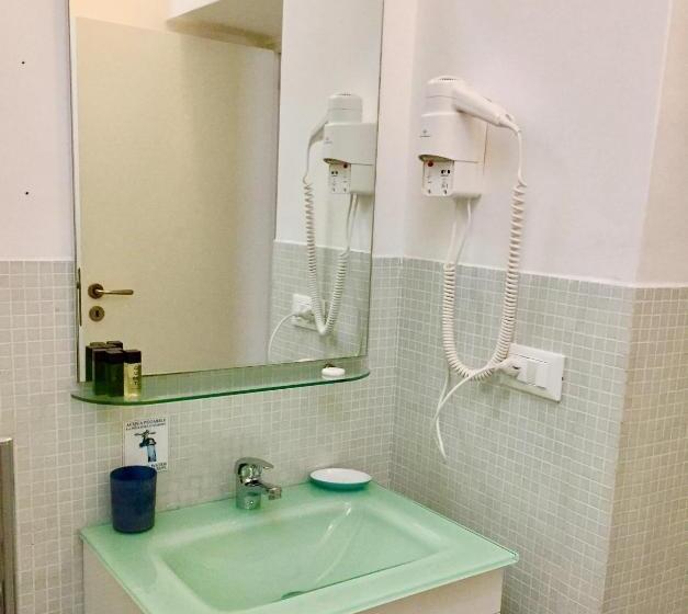 اتاق استاندارد یک نفره, Navona Residenza De Charme