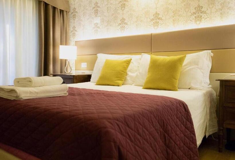 סוויטת ג'וניור, Navona Residenza De Charme
