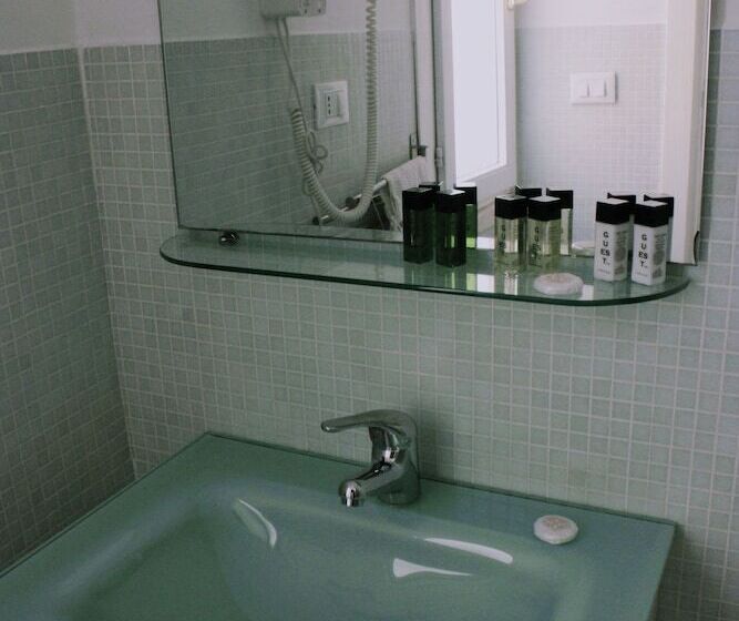 اتاق استاندارد یک نفره, Navona Residenza De Charme