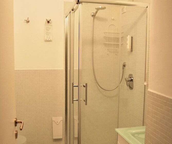 اتاق استاندارد یک نفره, Navona Residenza De Charme