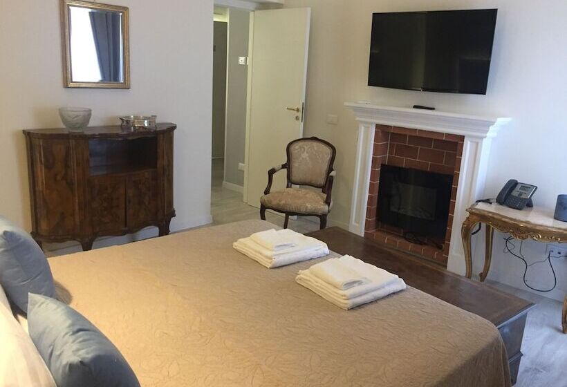 سوییت لوکس, Navona Residenza De Charme