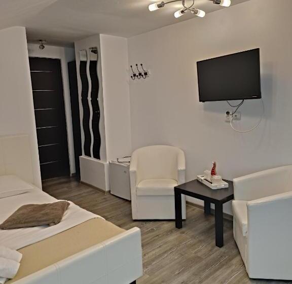 스탠다드 룸, D&d Busteni