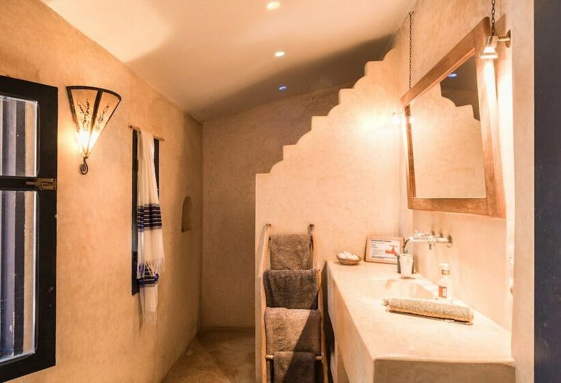 침실 2개 스위트, Riad Baoussala