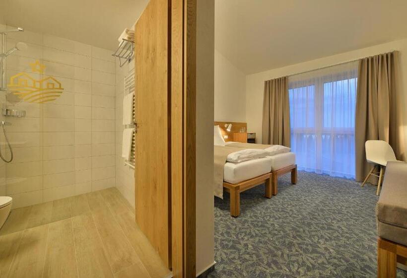 חדר משפתחתי סופריור, Wellness Hotel Happy Star