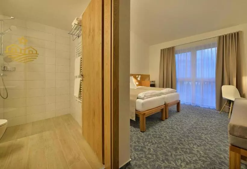 スーペリアファミリールーム, Wellness Hotel Happy Star