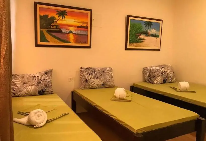 اتاق استاندارد چهار تخته, E.i. Suites