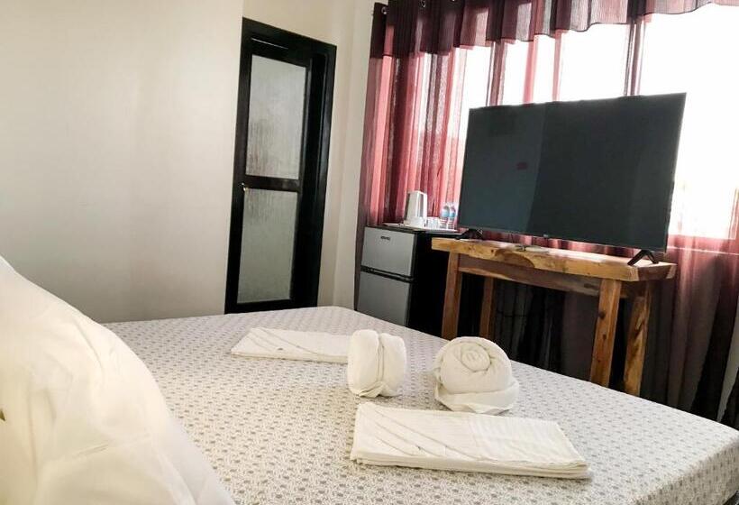 سوییت, E.i. Suites