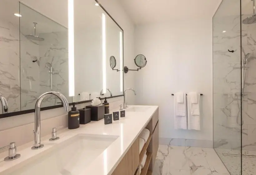 سوئیت 2 خوابه, Goldwynn Resort & Residences