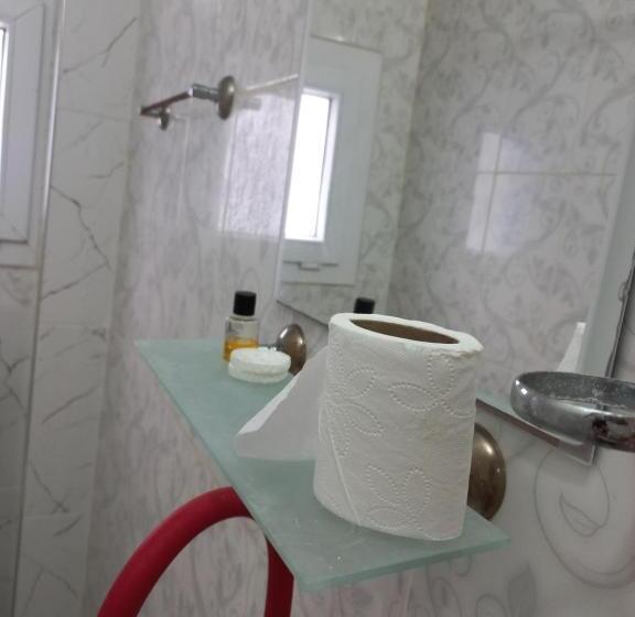 Family Room, Blue Otel