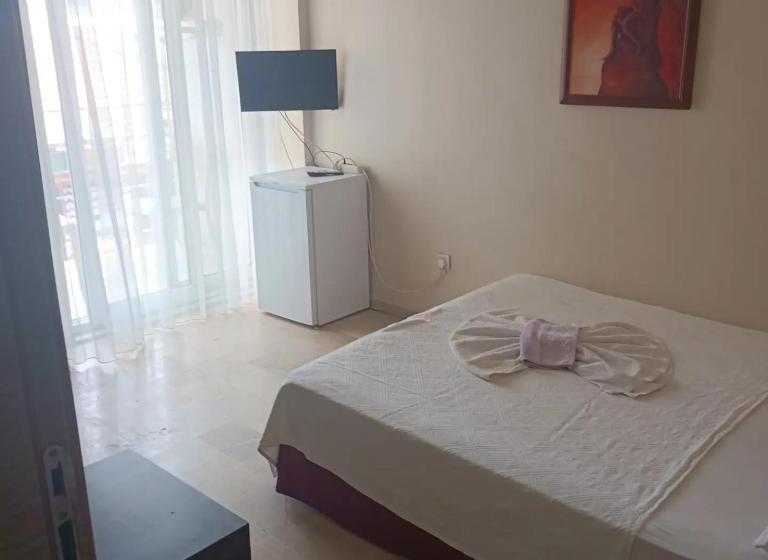 Economy Room, Blue Otel