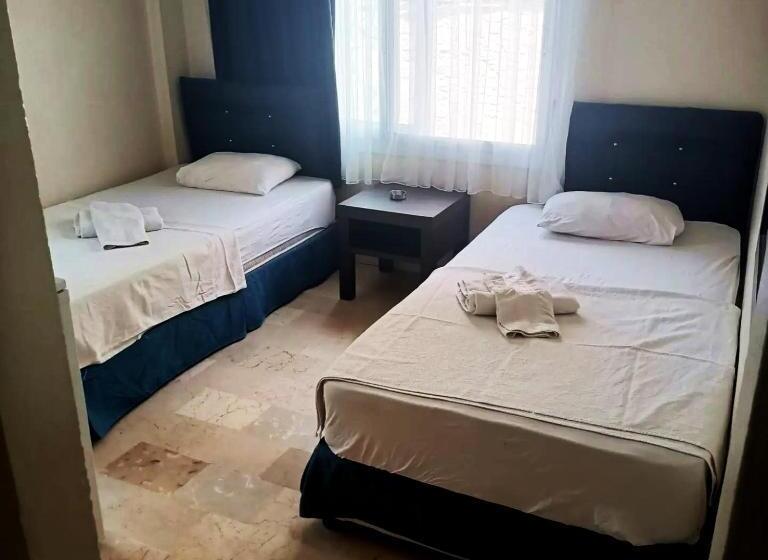 Standard Room, Blue Otel