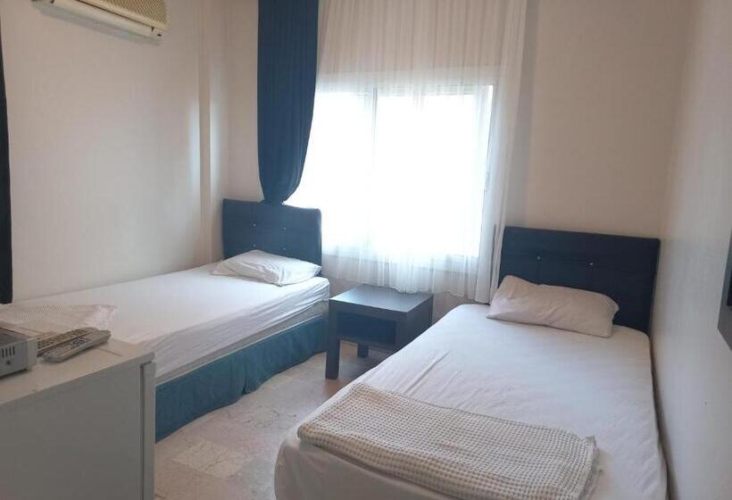 Standard Room, Blue Otel