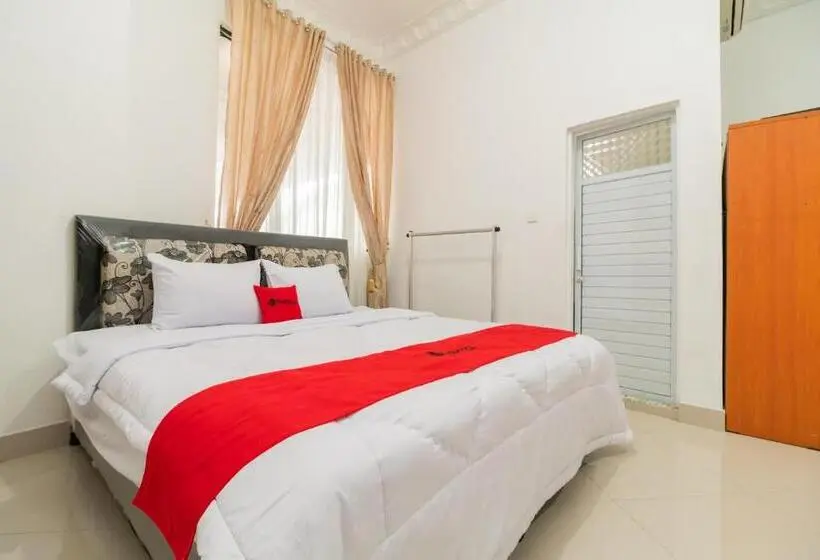 スタンダードルーム, Reddoorz Syariah Near Universitas Putra Indonesia Padang