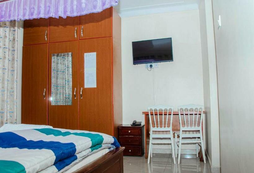 اتاق لوکس با بالکن, Santa Maria