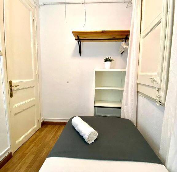 Номер Стандарт Индивидуальный, Alani Montjuic