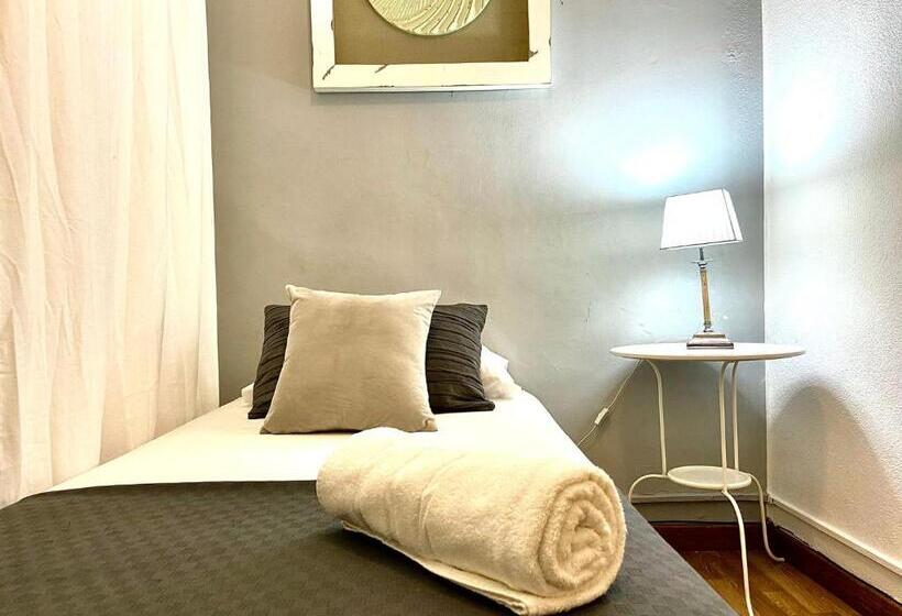 Номер Стандарт Индивидуальный, Alani Montjuic