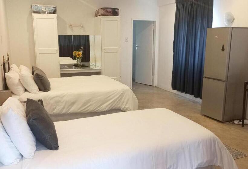 غرفة ديلوكس عائلية, Thuto Centre Conferencing & Bush Lodge