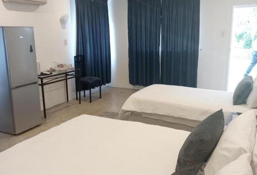 غرفة ديلوكس عائلية, Thuto Centre Conferencing & Bush Lodge