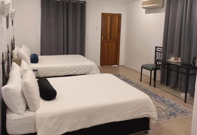 غرفة ديلوكس عائلية, Thuto Centre Conferencing & Bush Lodge