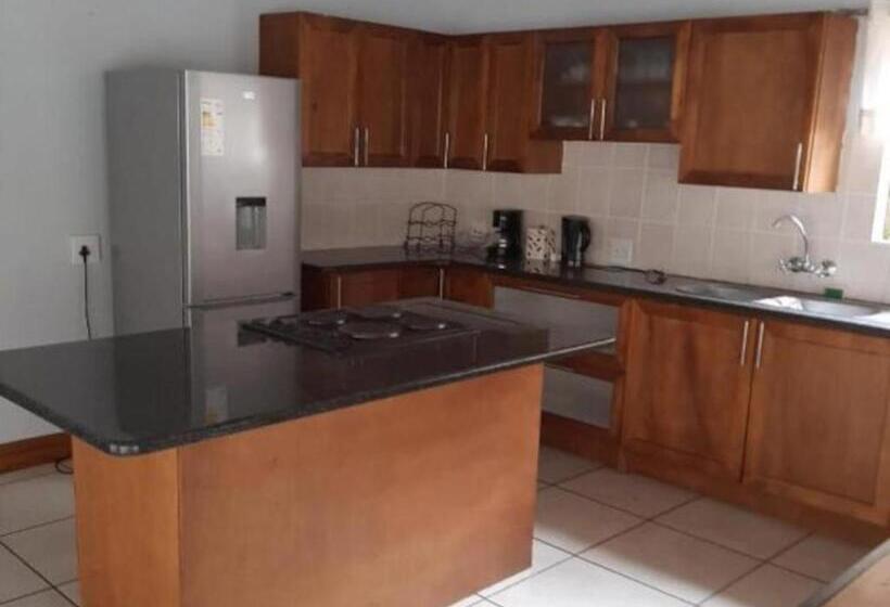 فيلا 3 غرف نوم, Thuto Centre Conferencing & Bush Lodge